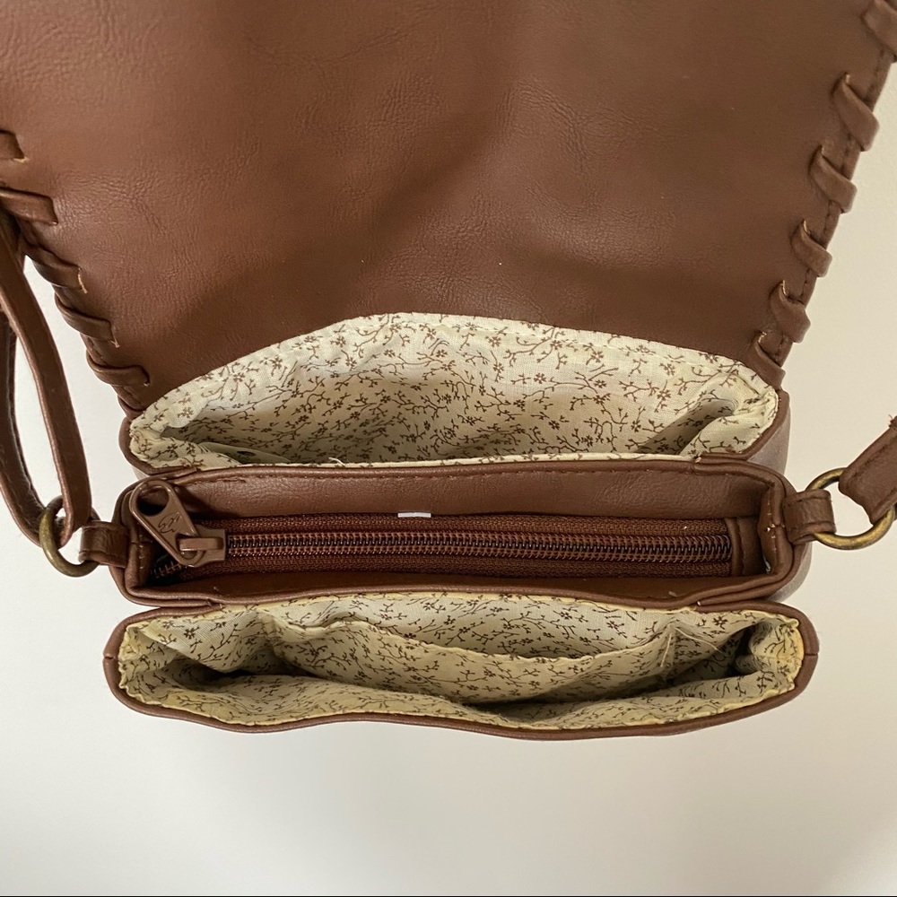 BILLABONG small tan crossbody shoulder bag - Picture 10 of 13